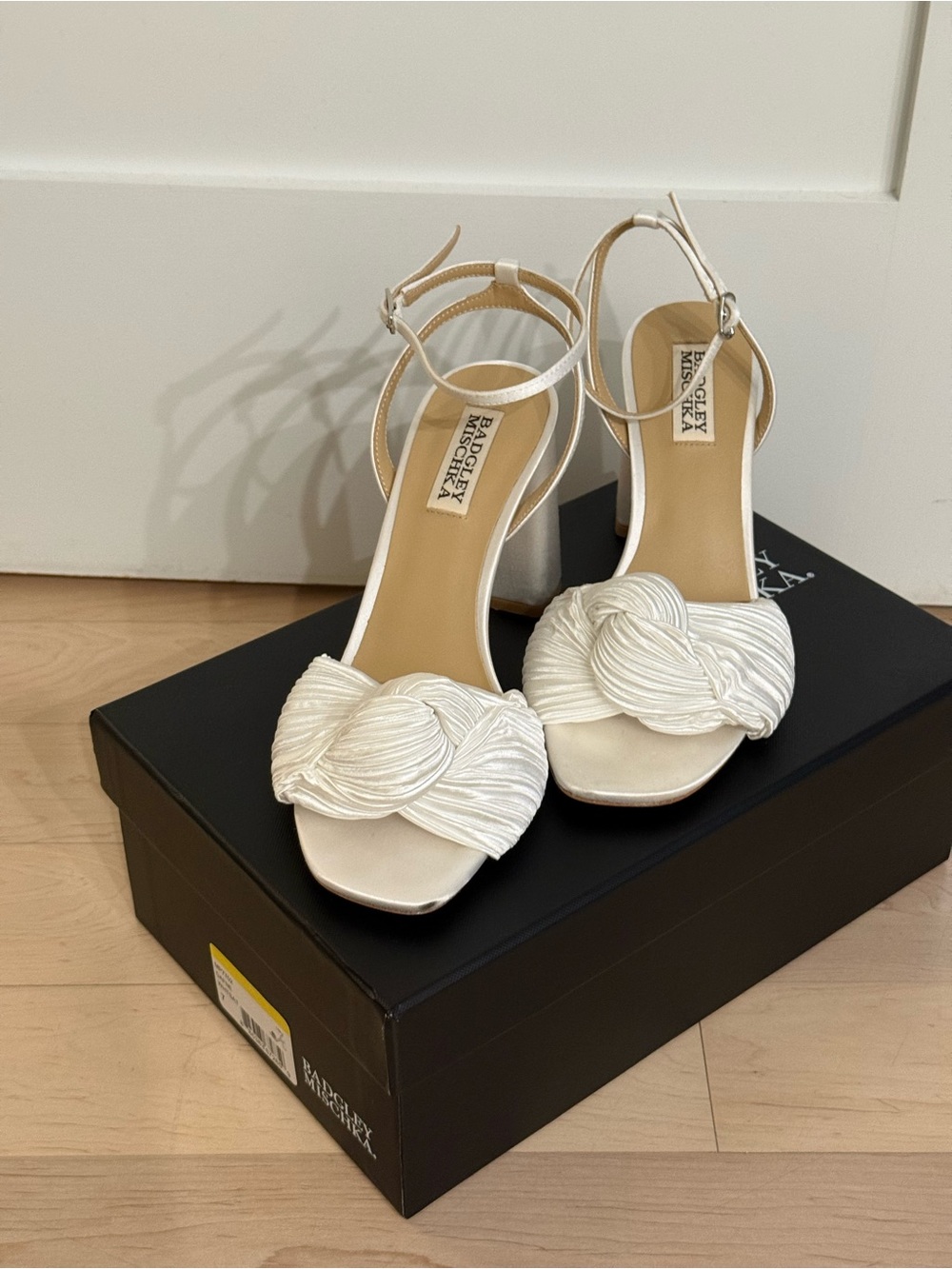 Badgley Mischka Ivory Dafne Sandals